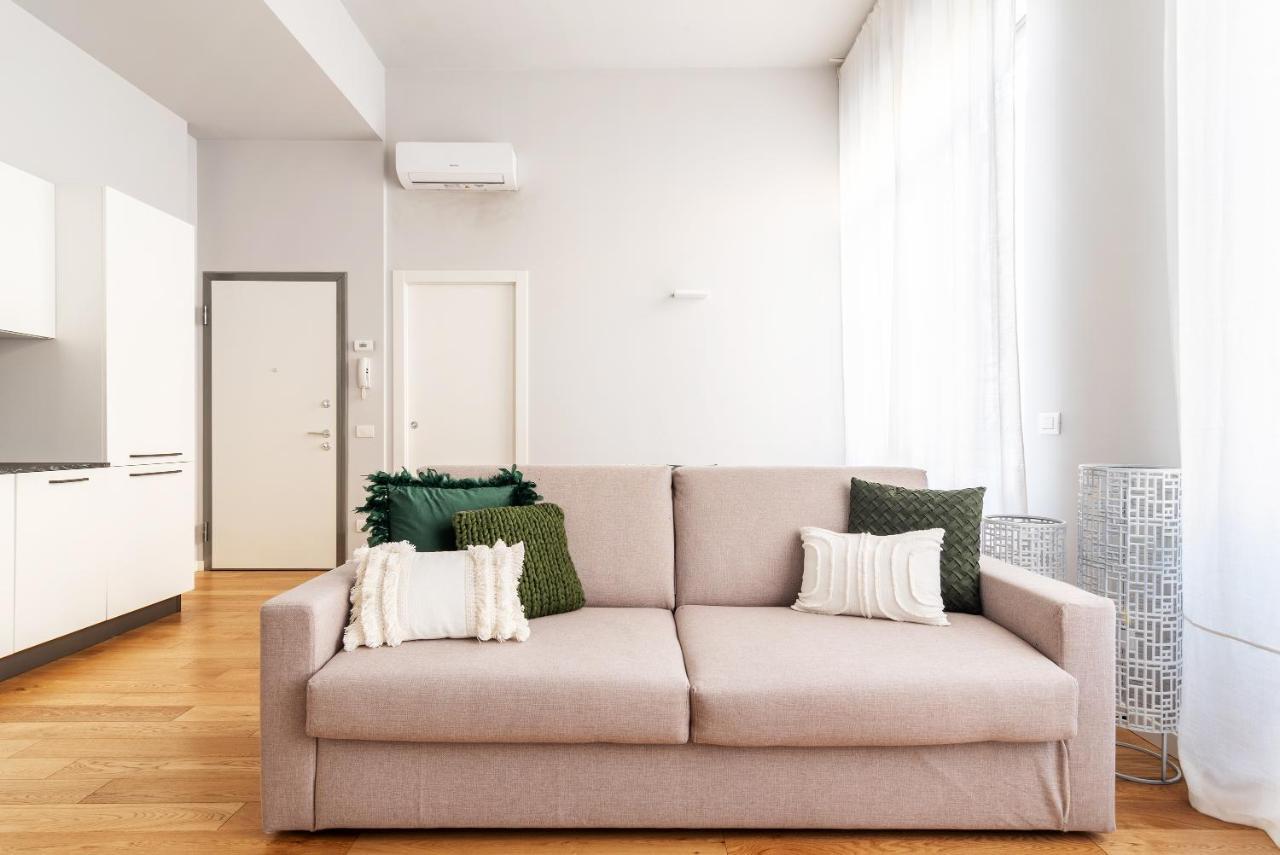 Easyhomes - Botta Milan
