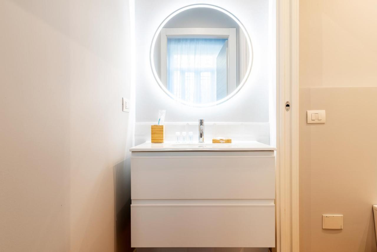 Easyhomes - Botta Apartment Milan